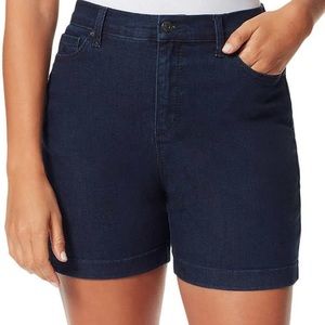 Gloria Vanderbilt Amanda Blue Denim Shorts Brand New Size 4